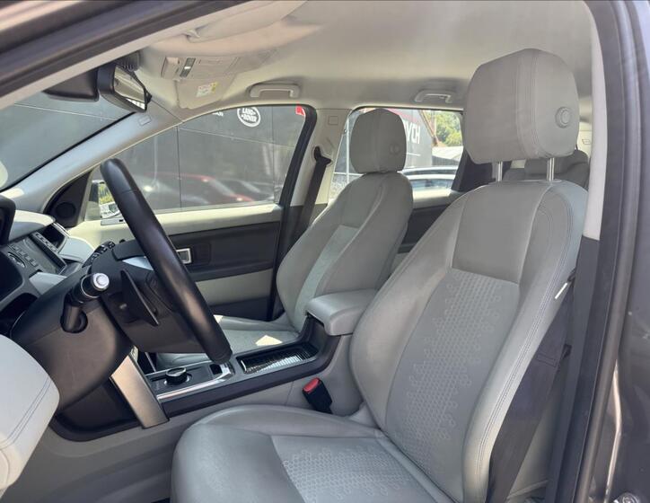 Land Rover Discovery Sport 13
