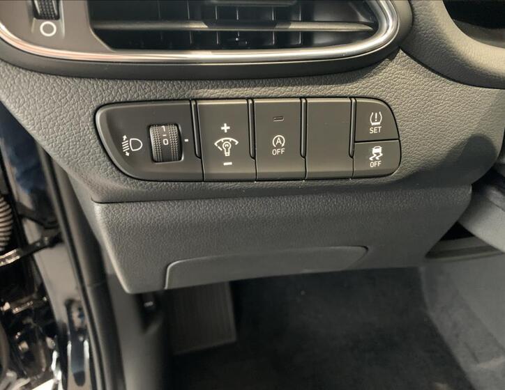 Hyundai i30 26
