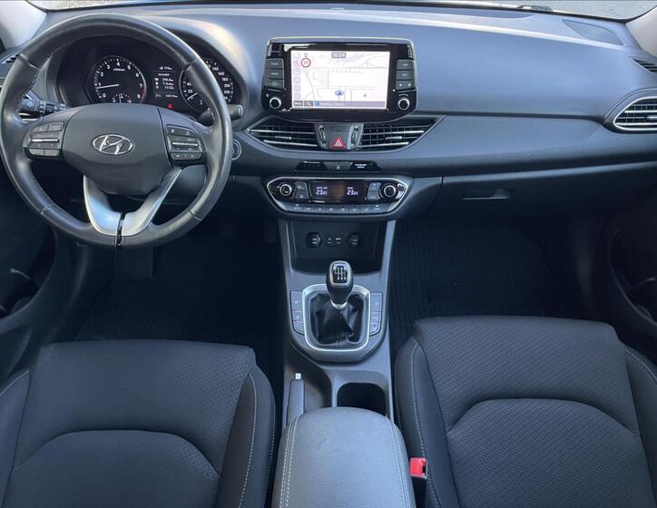 Hyundai i30 10