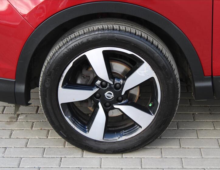 Nissan Qashqai 9