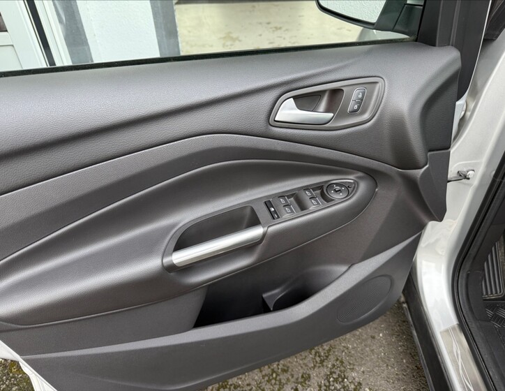 Ford Kuga 21