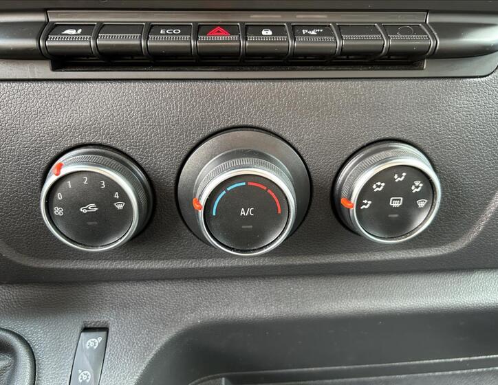 Renault Master 17
