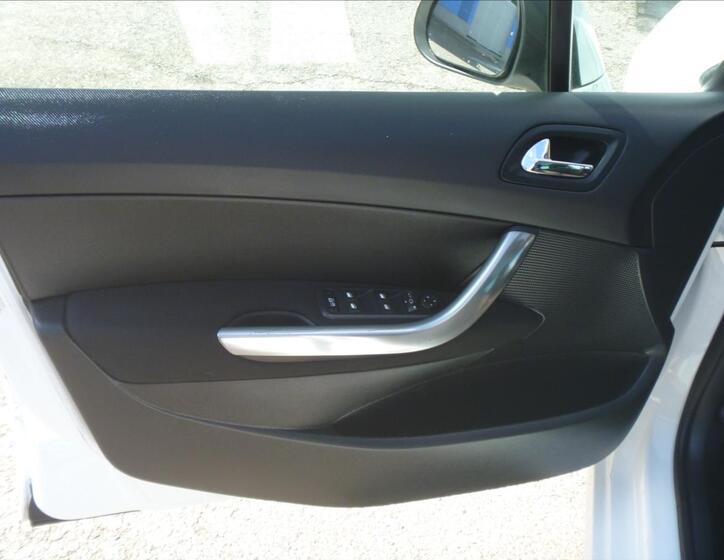 Peugeot 308 9