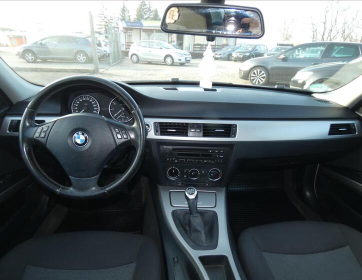 BMW Řada 3 7