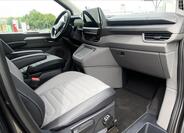Volkswagen Caravelle 11