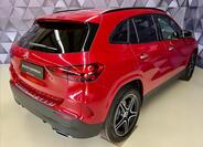Mercedes-Benz GLA 6