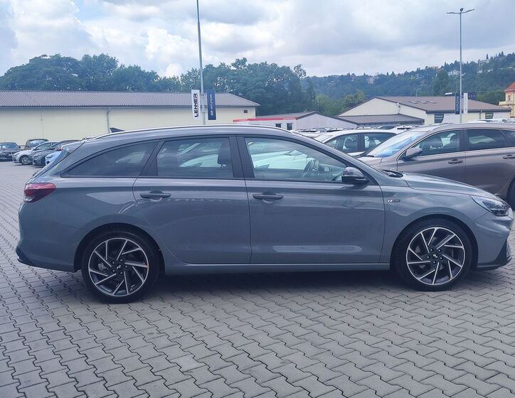 Hyundai i30 4