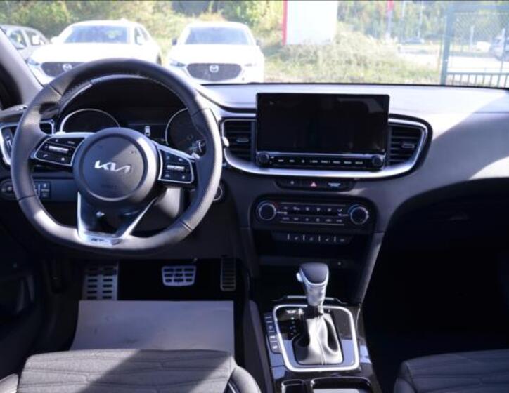 KIA ProCeed 8
