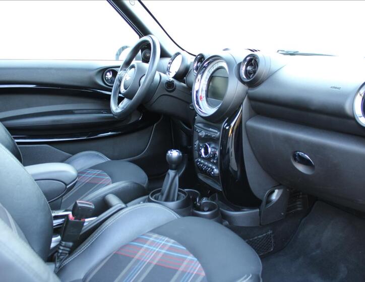 Mini Paceman 36