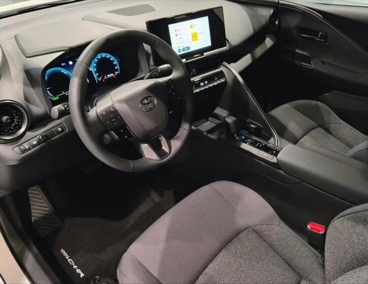 Toyota C-HR 9
