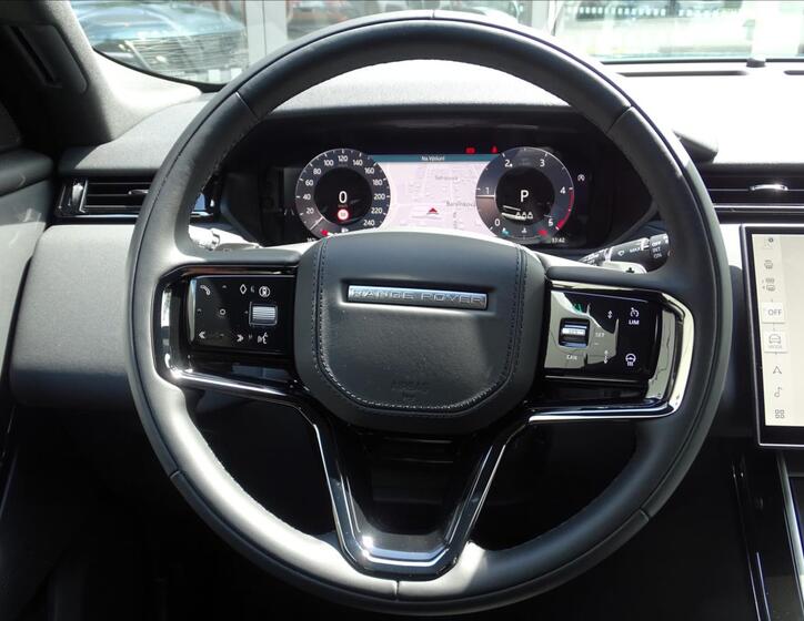 Land Rover Range Rover Velar 12