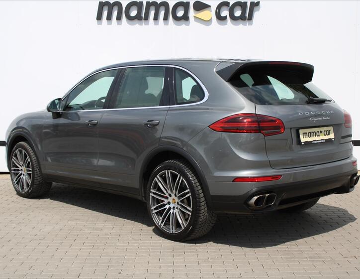 Porsche Cayenne 5
