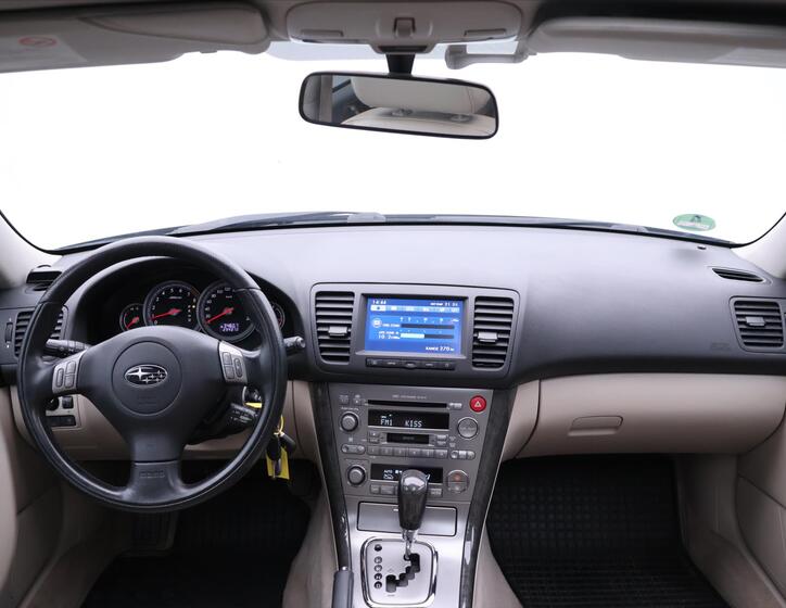 Subaru Legacy 22
