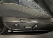 Volkswagen Golf 23