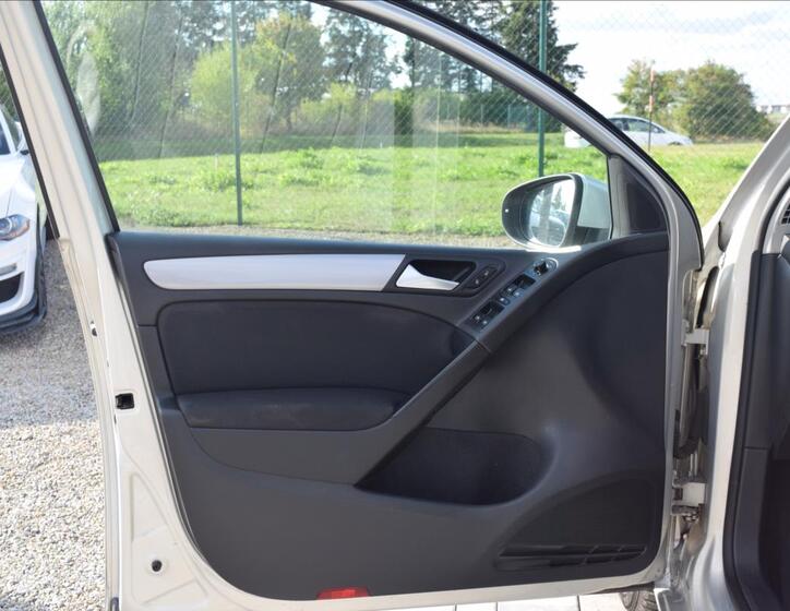 Volkswagen Golf 25