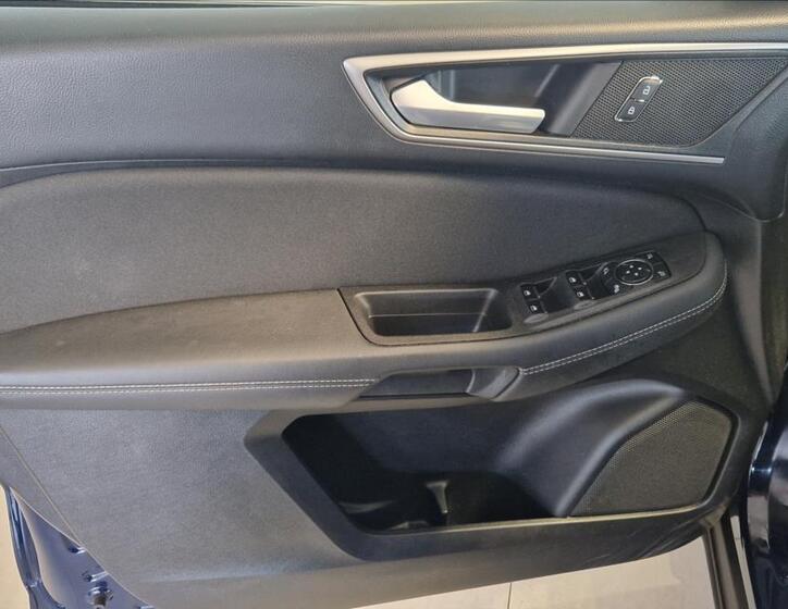 Ford S-MAX 13