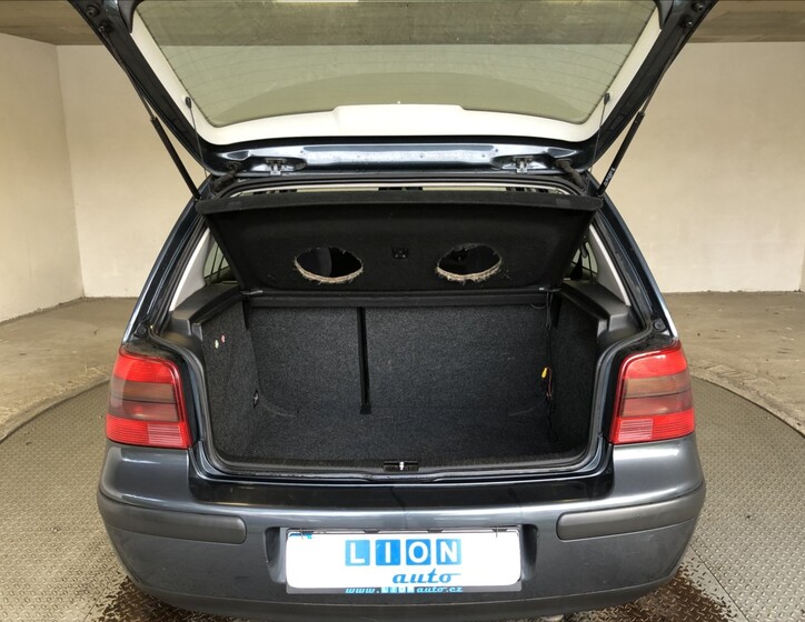 Volkswagen Golf 13