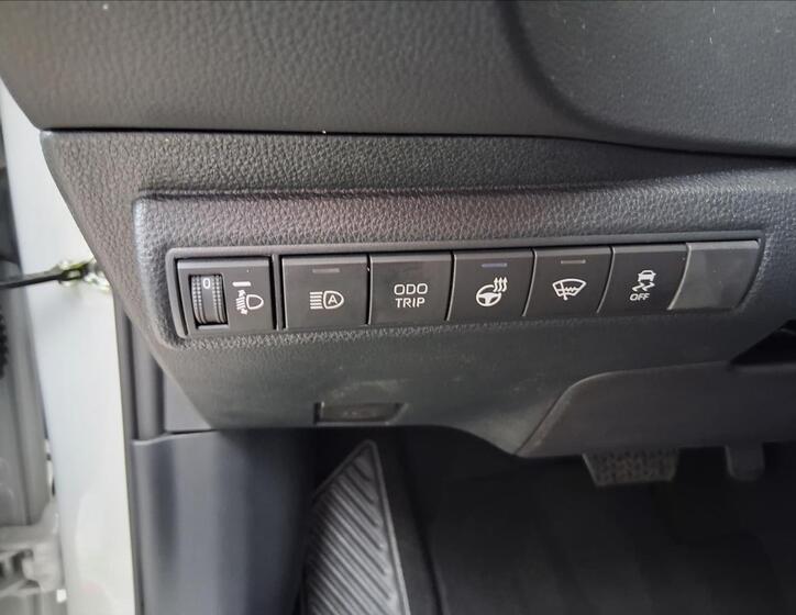 Toyota Corolla 13