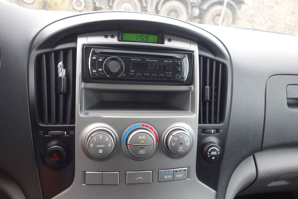 Hyundai H 1
