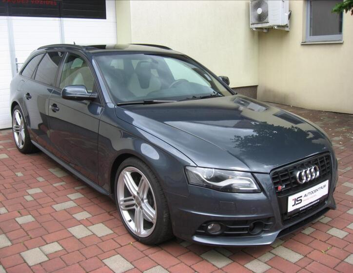Audi S4 5