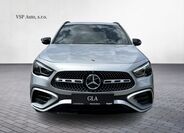 Mercedes-Benz GLA 8