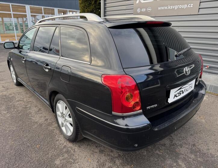 Toyota Avensis 7