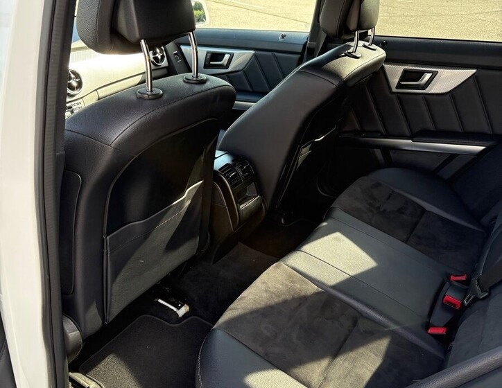 Mercedes-Benz GLK 13