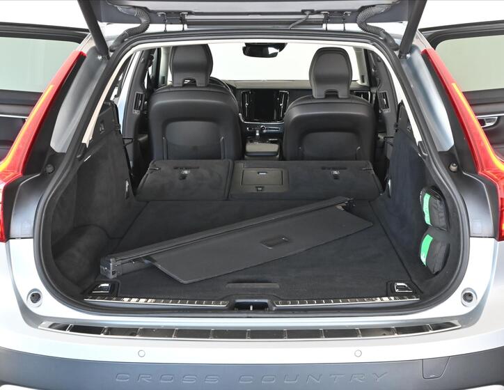 Volvo V90 7