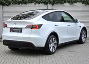 Tesla Model Y 6