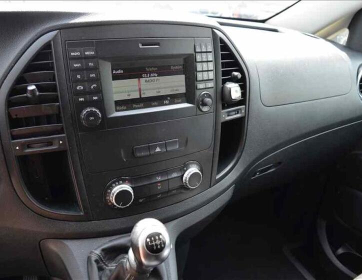 Mercedes-Benz Vito 18