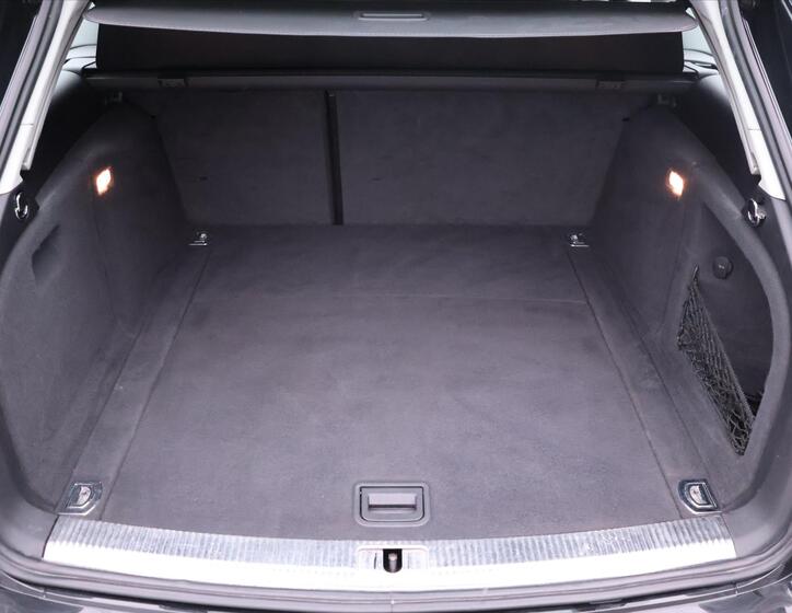 Audi A4 10