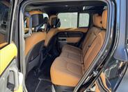 Land Rover Defender 12