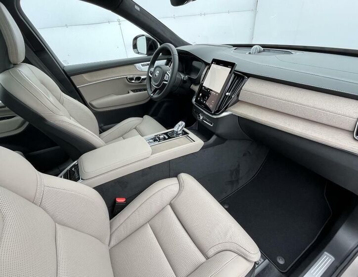 Volvo XC90 16