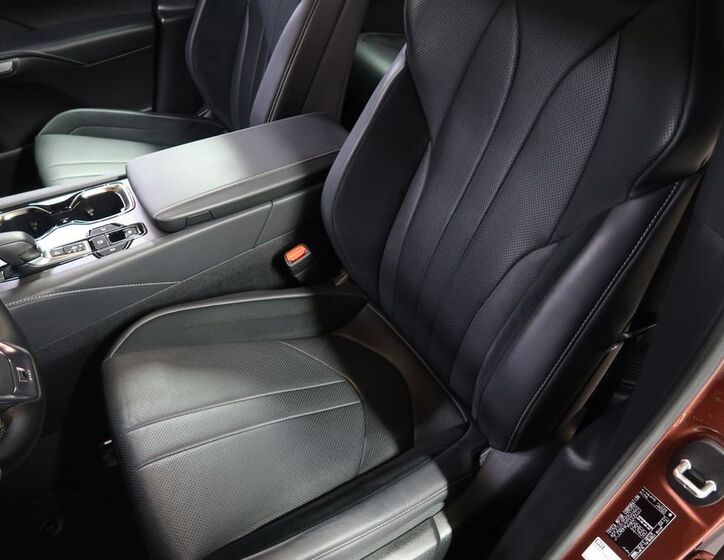 Lexus RX 500h 11