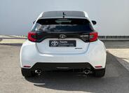 Toyota Yaris 5