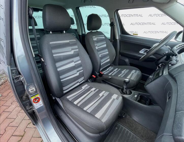Škoda Roomster 21