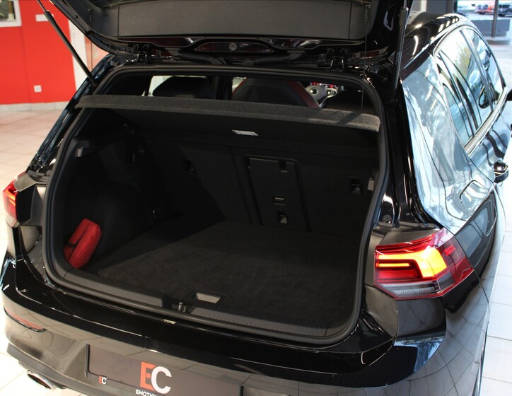 Volkswagen Golf 15