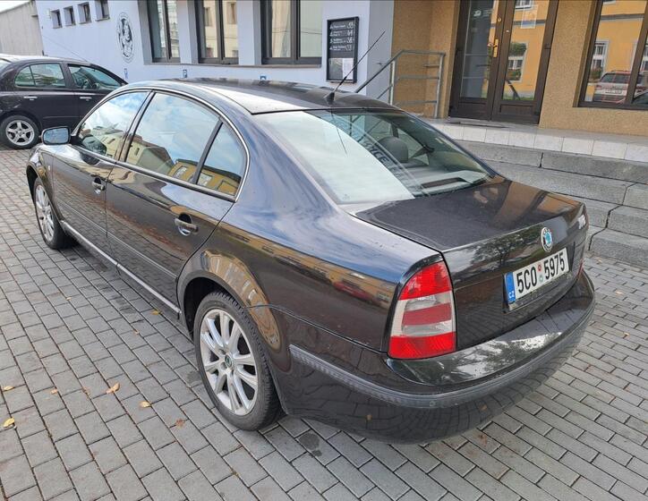 Škoda Superb 9