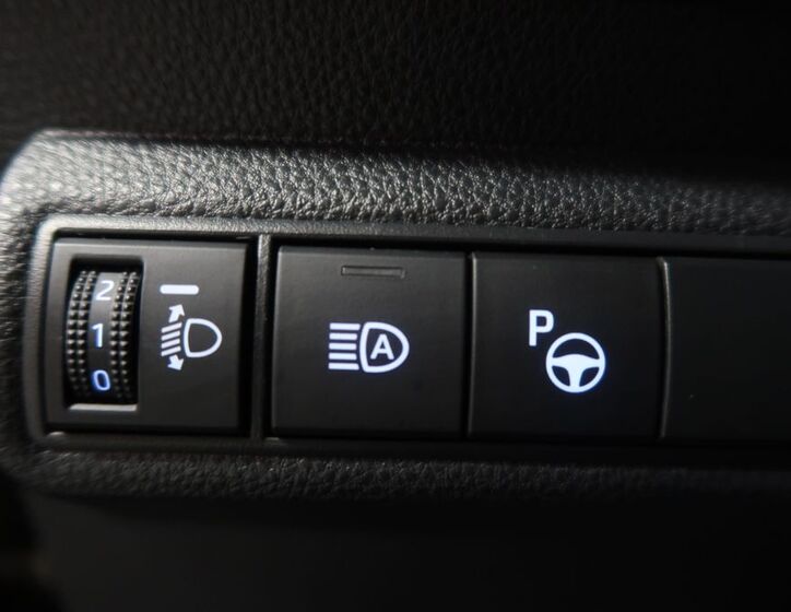Toyota Corolla 23