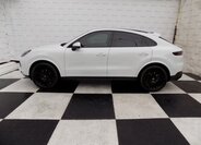 Porsche Cayenne 2