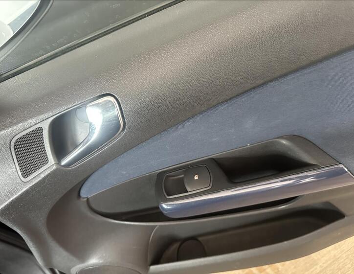 Opel Corsa 21