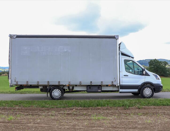 Ford Transit 8