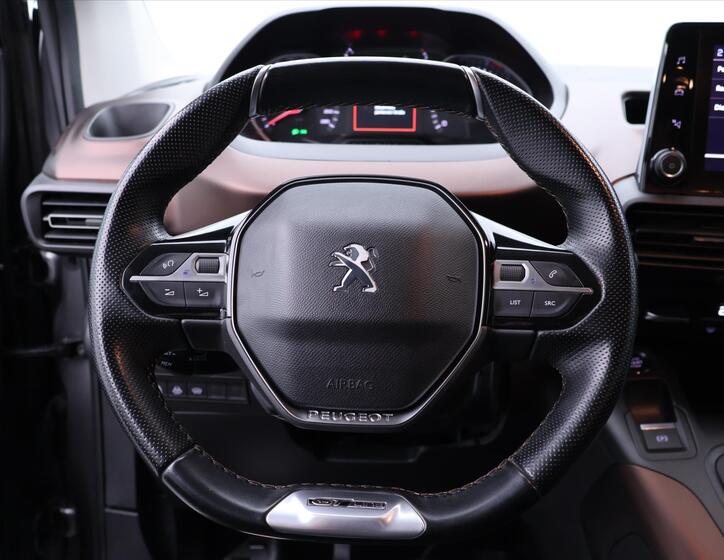 Peugeot Rifter 17