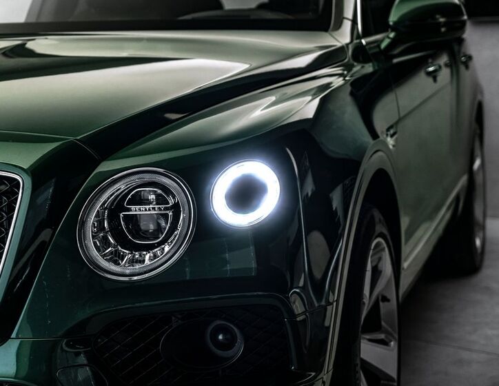 Bentley Bentayga 9