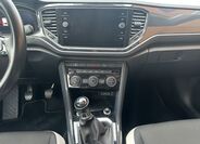 Volkswagen T-Roc 12