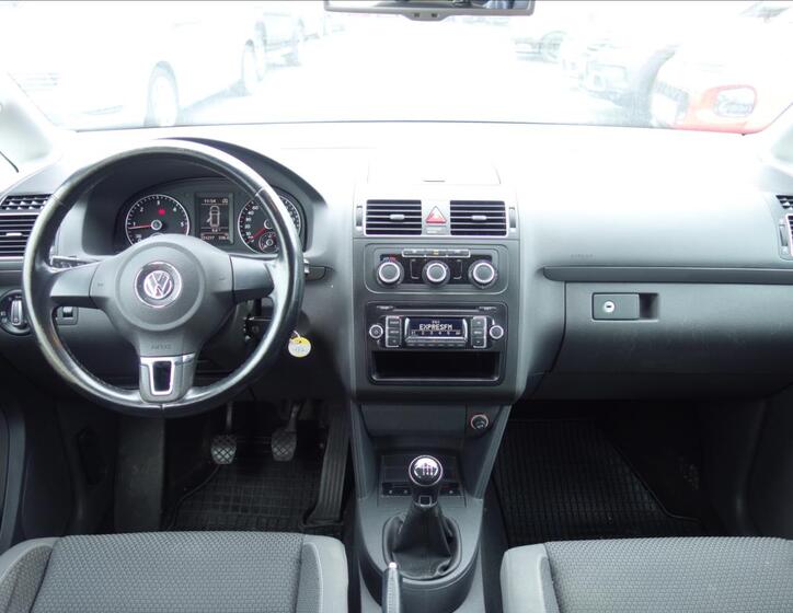 Volkswagen Touran 16