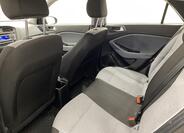 Hyundai i20 6