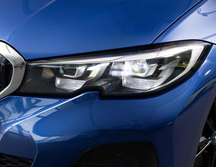 BMW Řada 3 8
