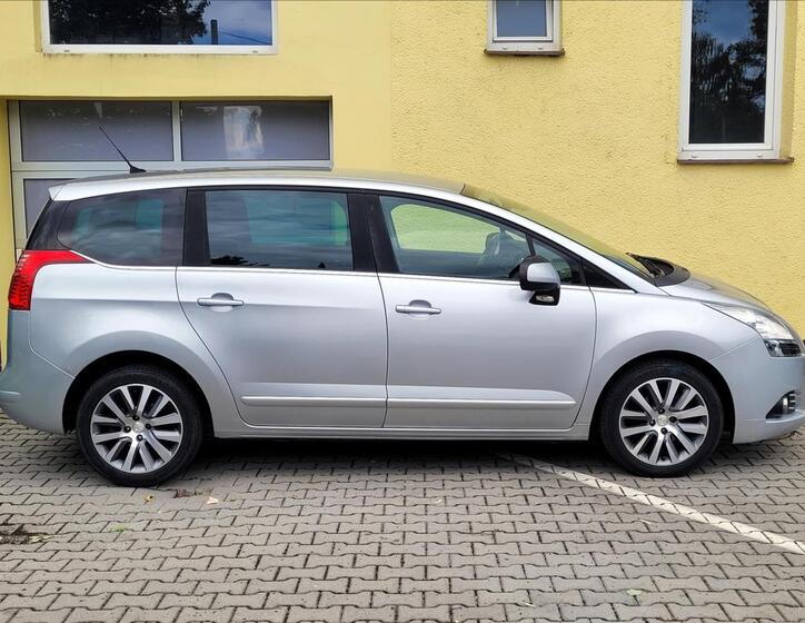 Peugeot 5008 7