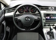 Volkswagen Passat 10